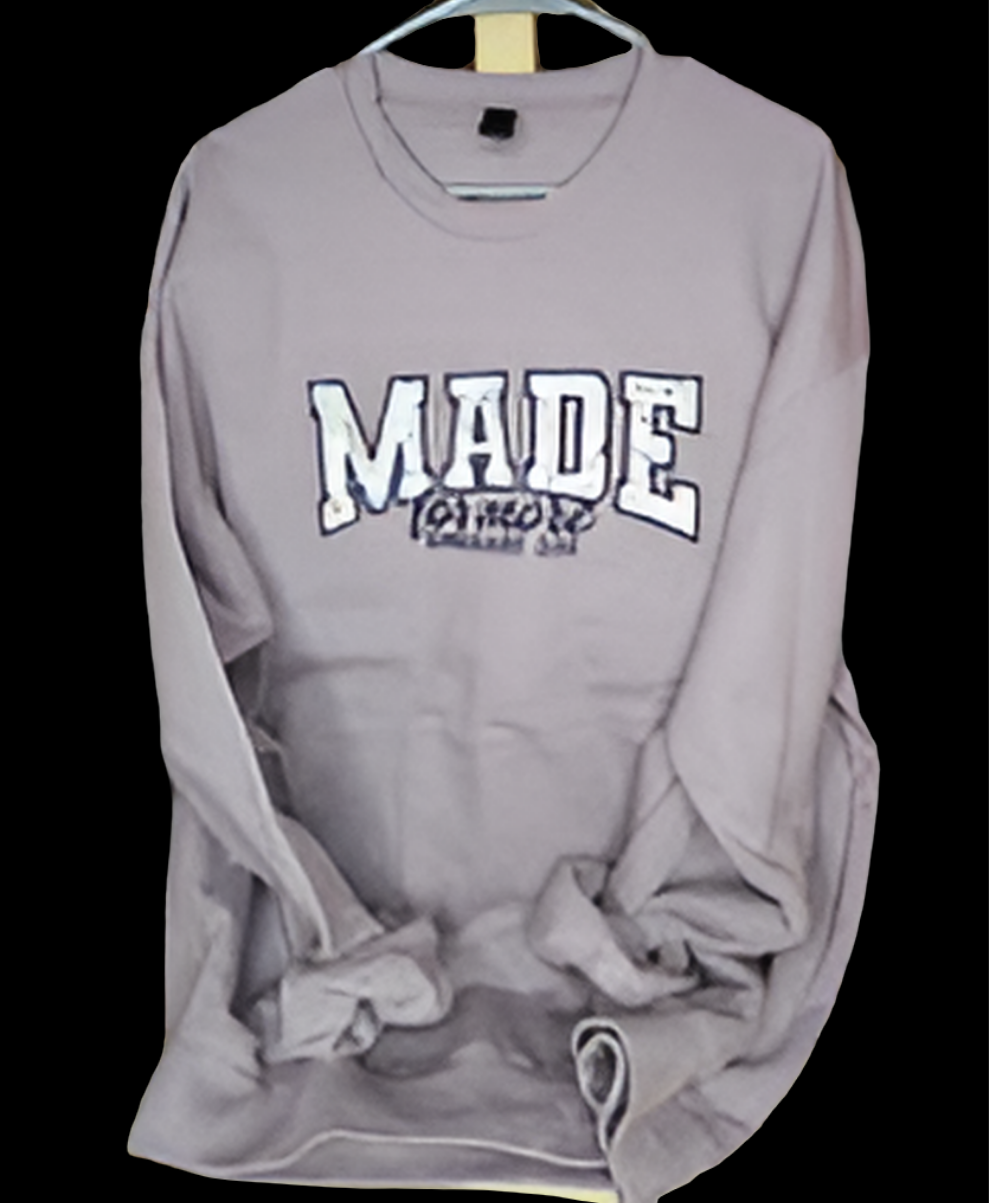 long sleeve white cropped sweat shirt.