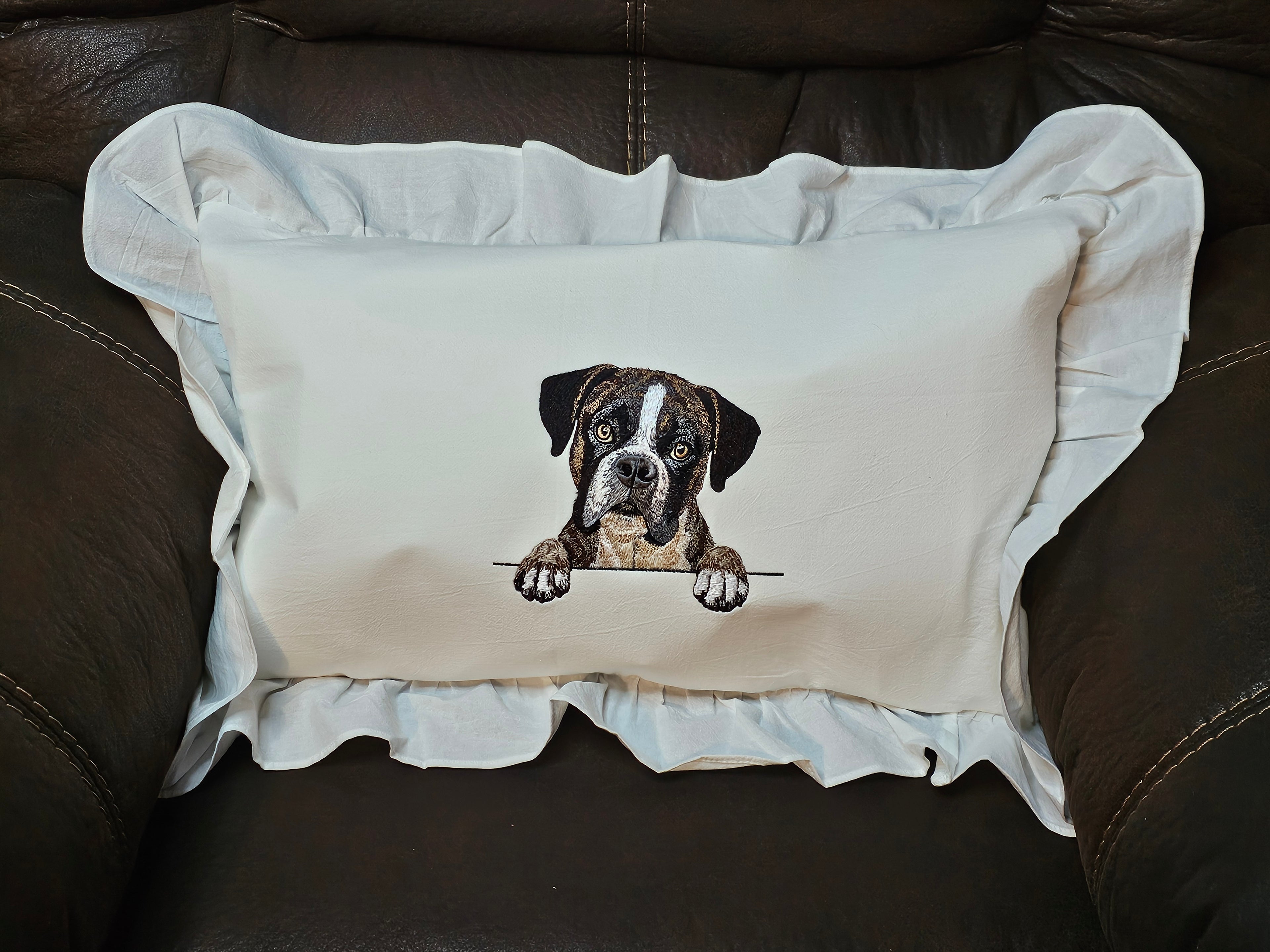 Custom Embroidery of Your Pet