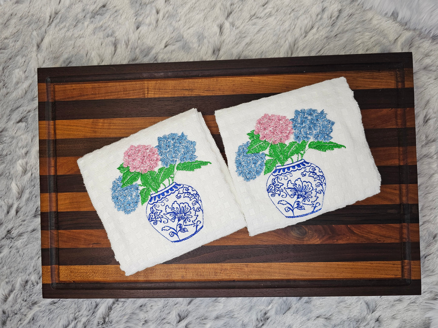 Floral kitchen towels.