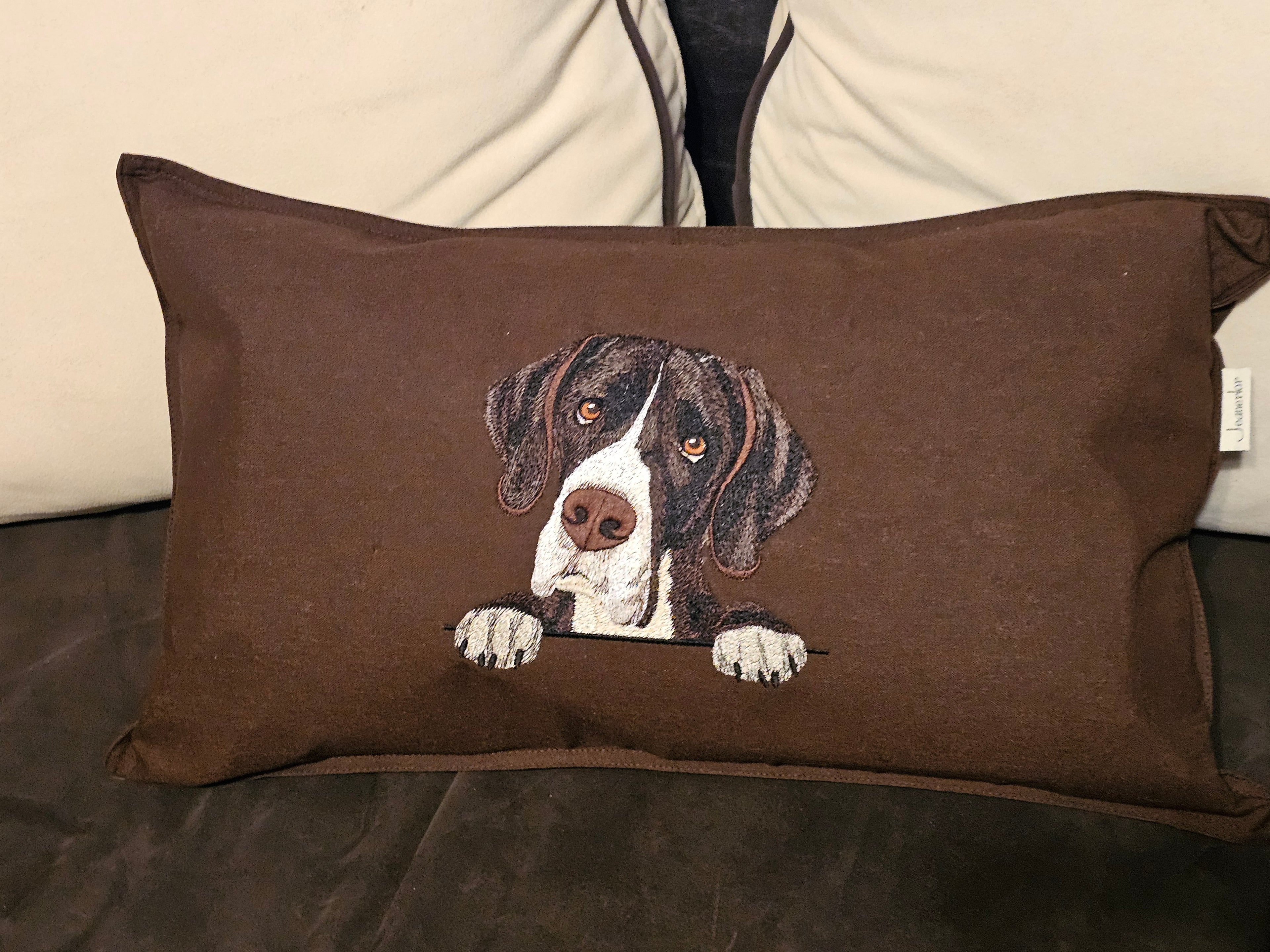 Custom Embroidery of Your Pet