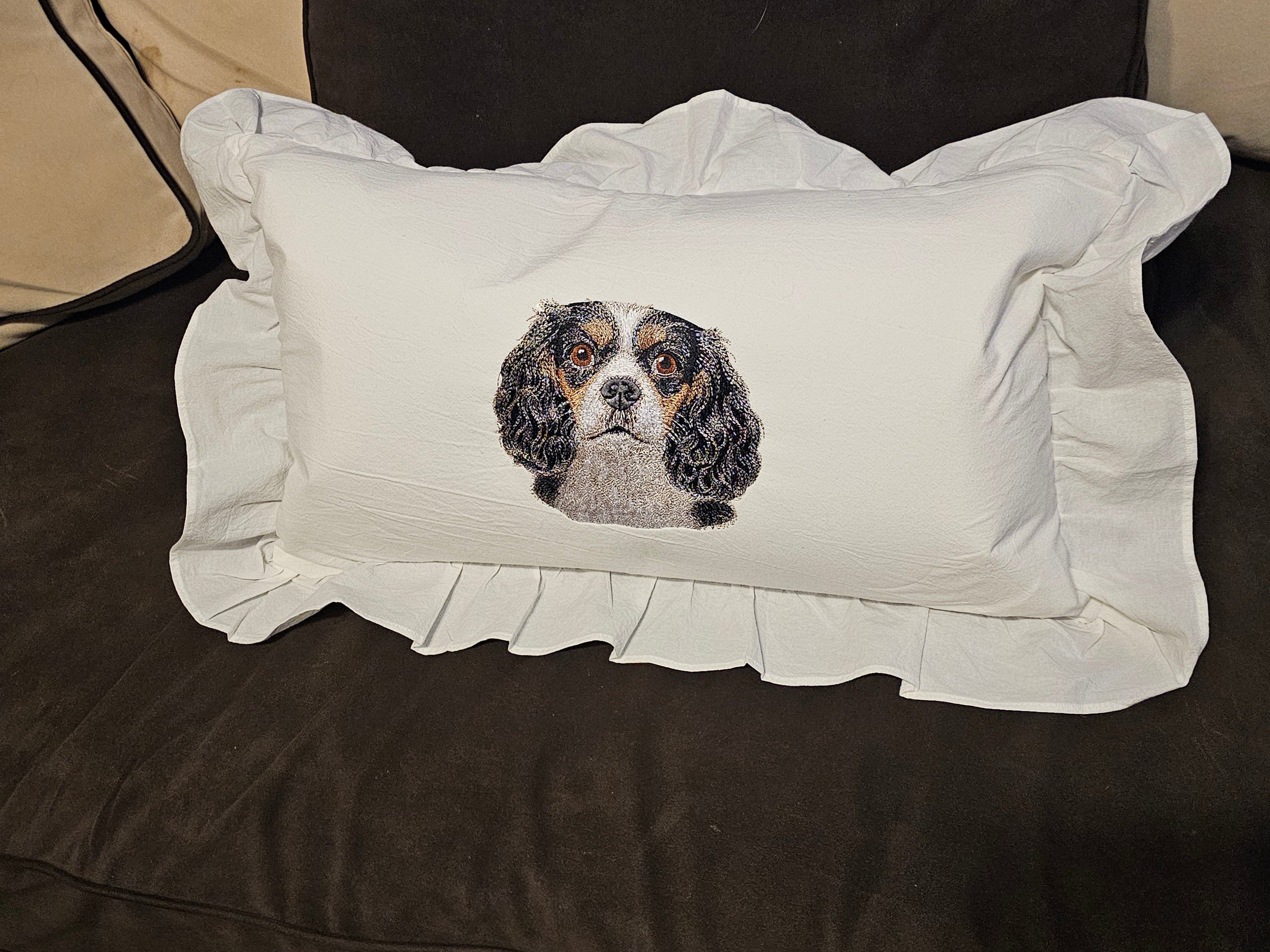 Custom Embroidery of Your Pet